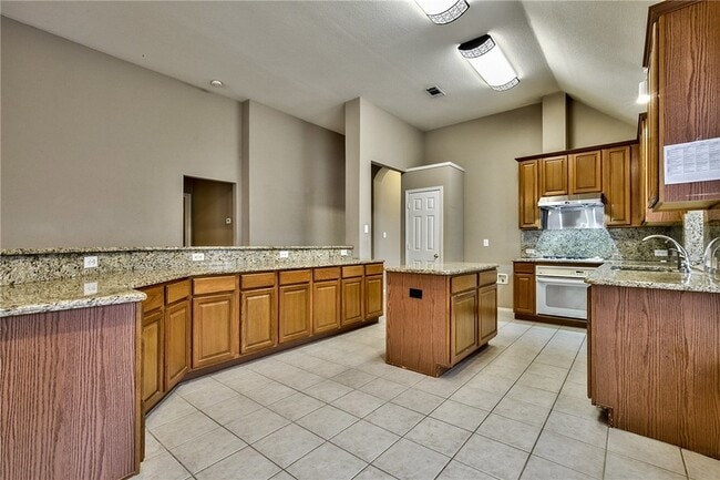 Building Photo - 3016 Afton Ridge Dr