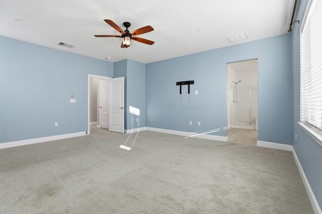 Building Photo - 1818 Tarragon Dr