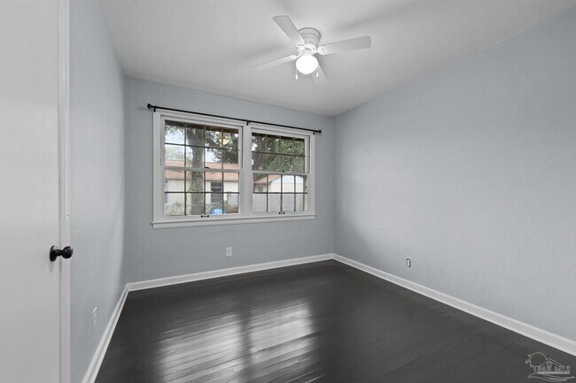 Building Photo - 1111 S Old Corry Field Rd