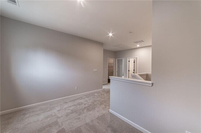 Building Photo - 107 Cedar Brk Dr