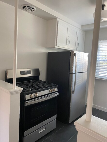 Building Photo - 222-228 Idaho Ave