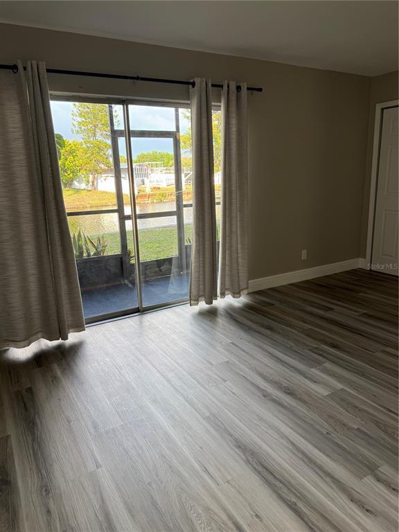 Building Photo - 9209 Tudor Dr