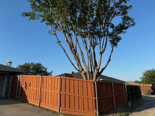 Building Photo - 2116 Teakwood Ln