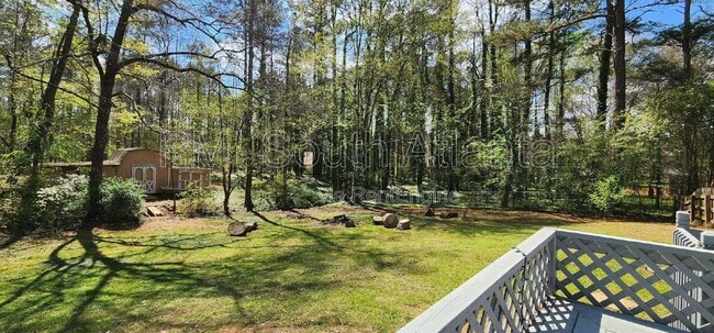 Building Photo - 200 Eli Run