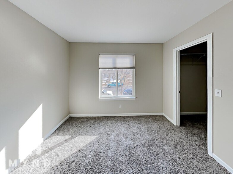 Building Photo - 2057 W Adriatic Pl