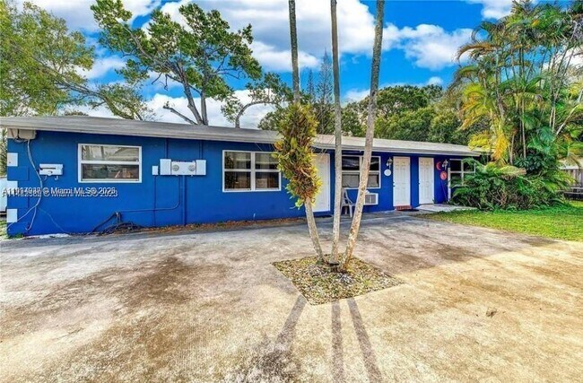 Building Photo - 1814 SW 22nd St