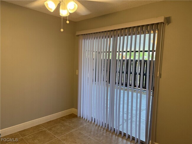 Building Photo - 6331 Royal Woods Dr