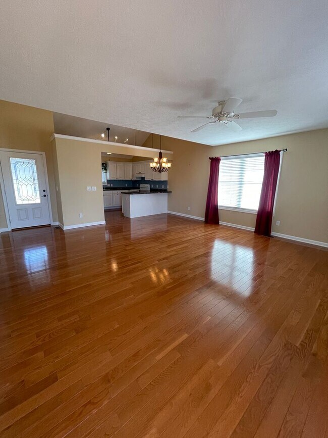 Building Photo - Duplex in Turner Ashby School District