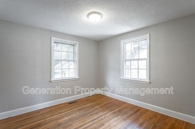 Building Photo - 538 Wando Dr