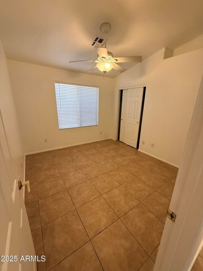 Building Photo - 1313 W Kesler Ln