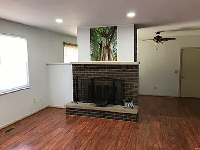 Building Photo - Charming 3 Bed, 2 Bath Ranch Home in West ...