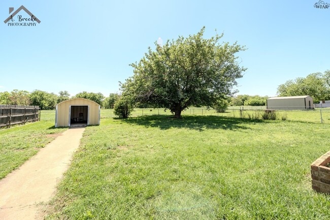 Building Photo - 1118 Crescent Ln