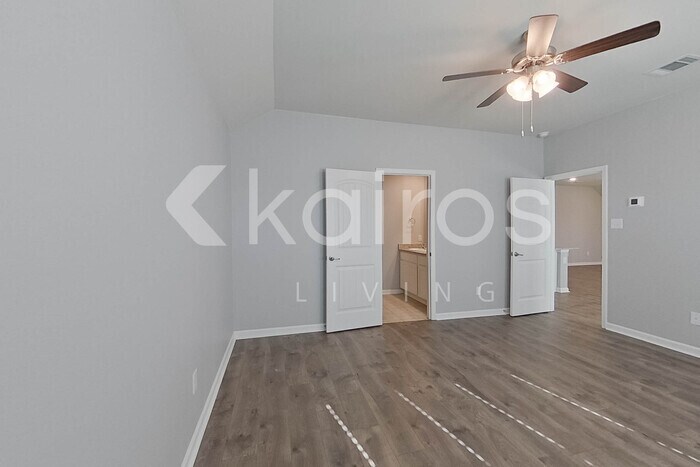 Building Photo - 406 Mango Dr