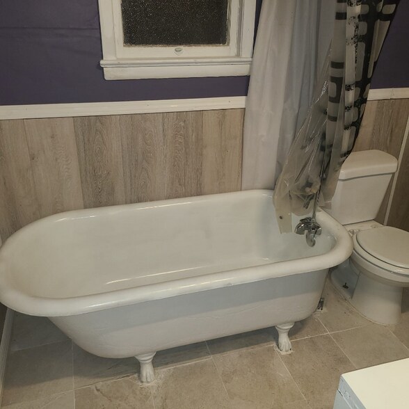 Building Photo - 7006 Clement Ave