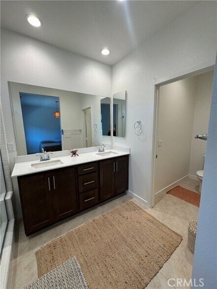 Building Photo - 32412 Tannat Dr