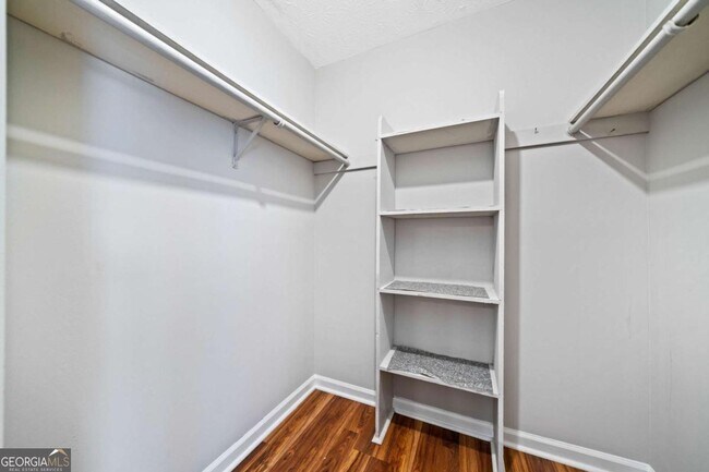 Building Photo - 717 Beaufort Cir