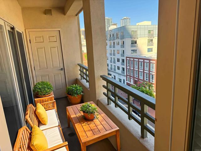 Building Photo - 330 J St