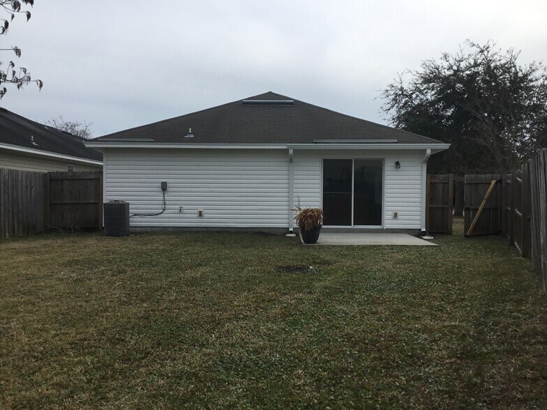 Building Photo - 96015 Sunfish Ln