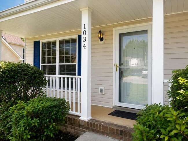 Building Photo - 1034 Persimmon Ct