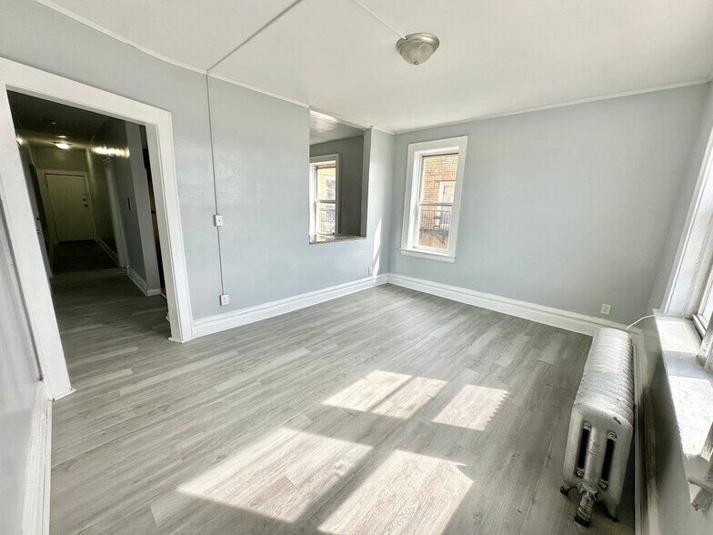 Building Photo - 94 Fairmount Terrace