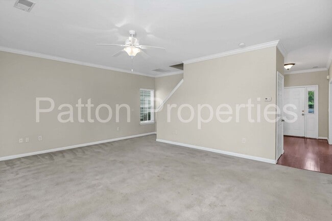 Building Photo - Rosewood Hills Home