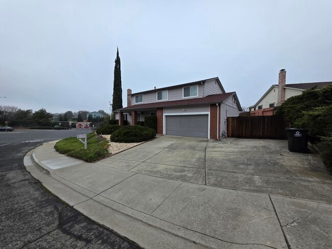 Building Photo - 1040 Gatter Dr