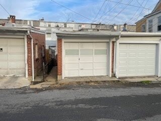 Building Photo - 1338 Liberty St