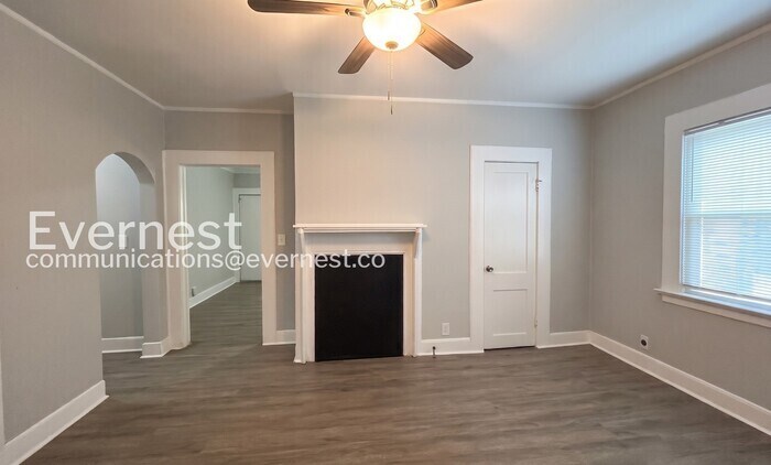 Building Photo - 887 Ellis Rd