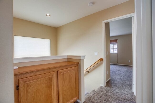 Building Photo - Available Now!! Spacious 4 Bedroom Plus a ...