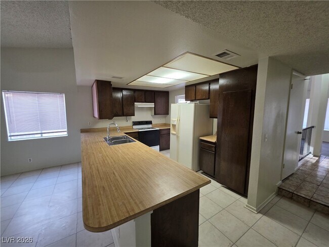 Building Photo - 3214 Anacapa Way