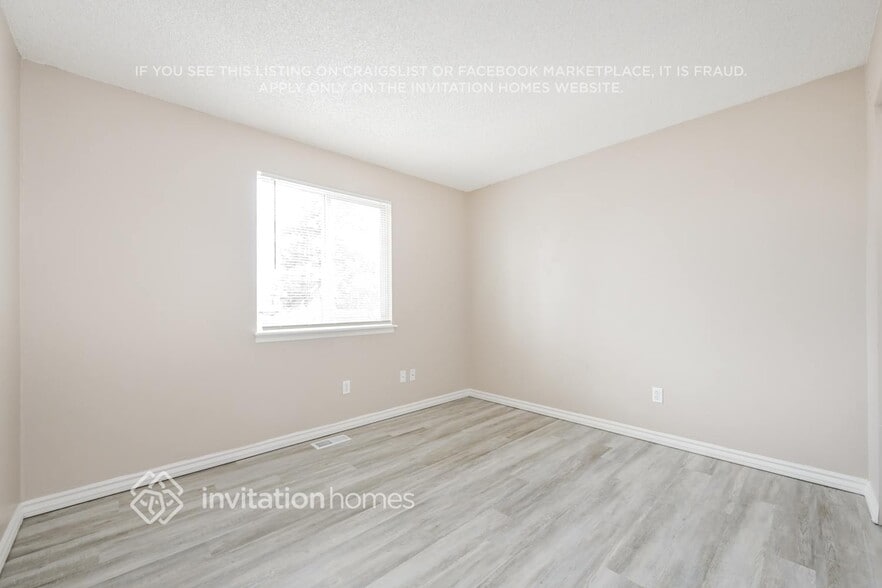 Building Photo - 4685 S Buckley Way