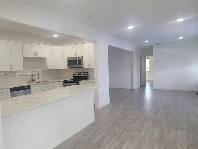 Building Photo - 14930 NW 16th Dr