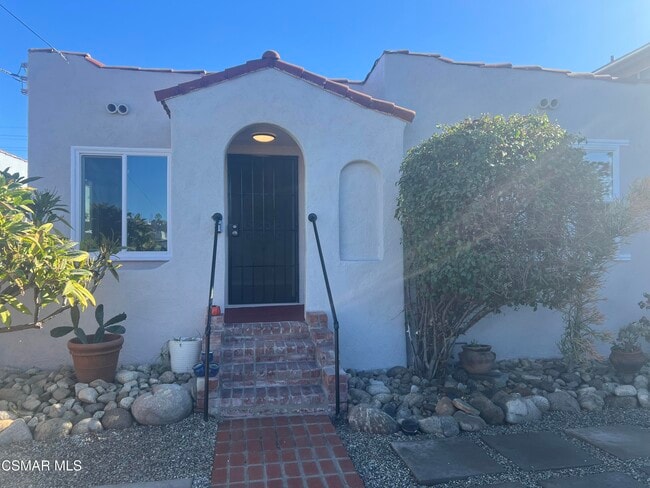 Building Photo - 341 S Ave 56