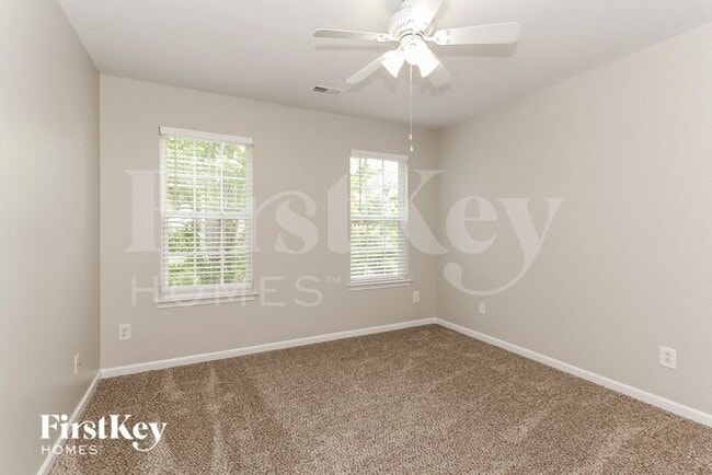Building Photo - 10520 Meadow Crossing Ln