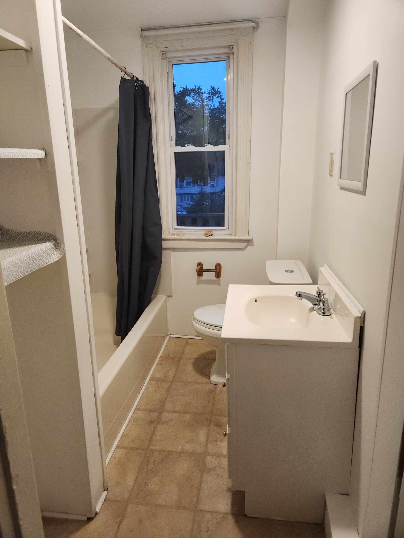 Bath with shower/tub - 261 Elm St