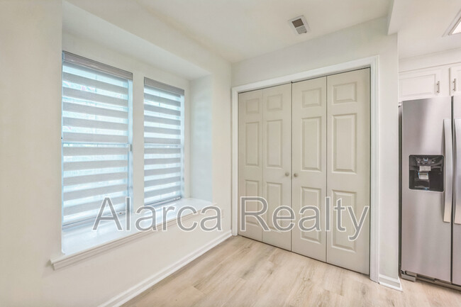Building Photo - 2756 Tiergarten Ln
