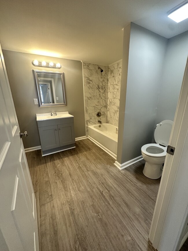 Building Photo - 115 Means Ave