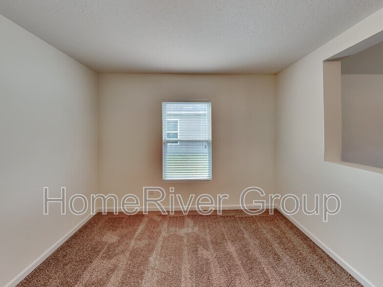 Building Photo - 4895 Creek Bluff Ln