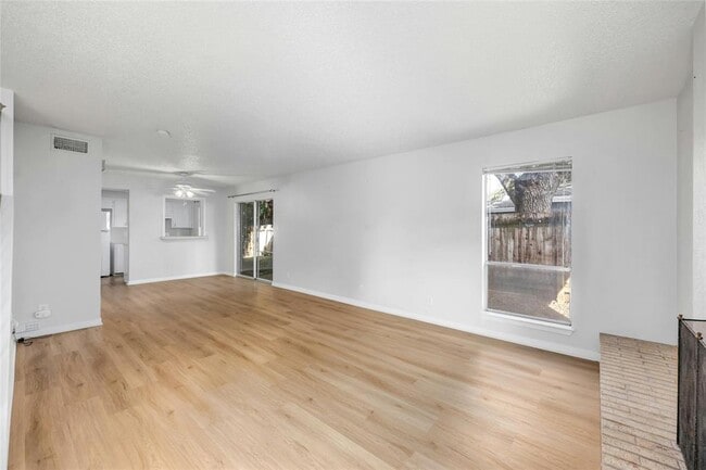 Building Photo - 8102 Ceberry Dr