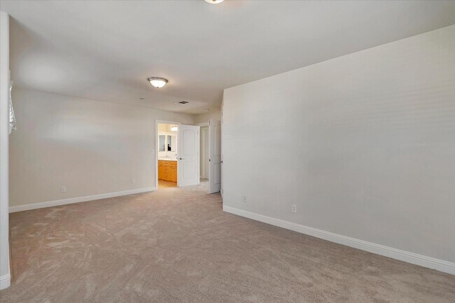 Building Photo - Wow! What a Great Home!