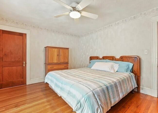 Building Photo - 358-360-360 Arlington St