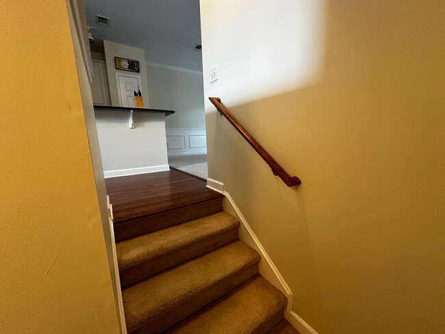 Building Photo - Market Common Townhome