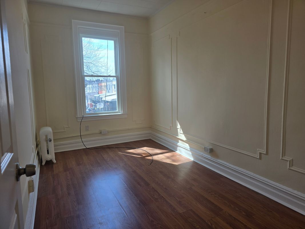 Building Photo - 78-10 32nd Ave