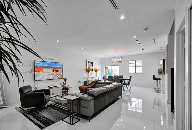 Building Photo - 7565 NW 177th Terrace