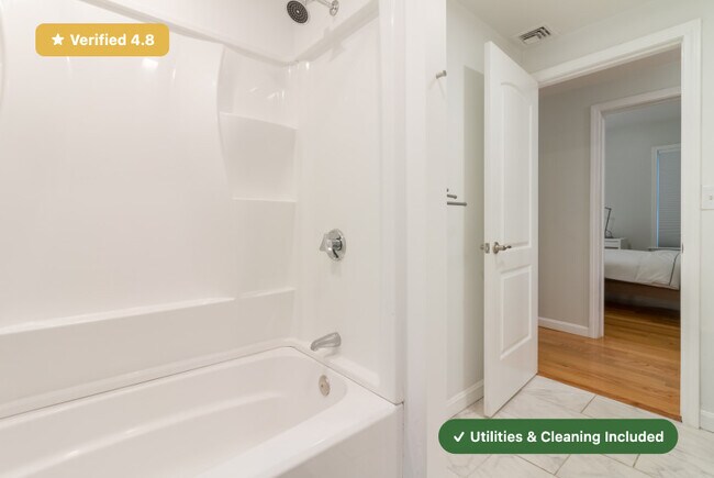 Building Photo - Furnished Private Bedroom in East Boston