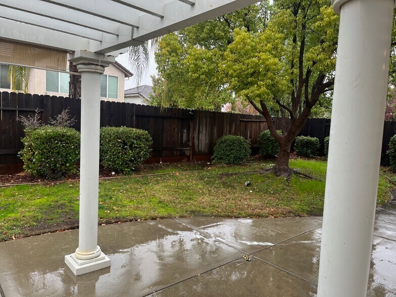 back yard - 2954 Cardinal Dr