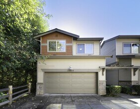 Building Photo - 3 bedroom in Kirkland WA 98033