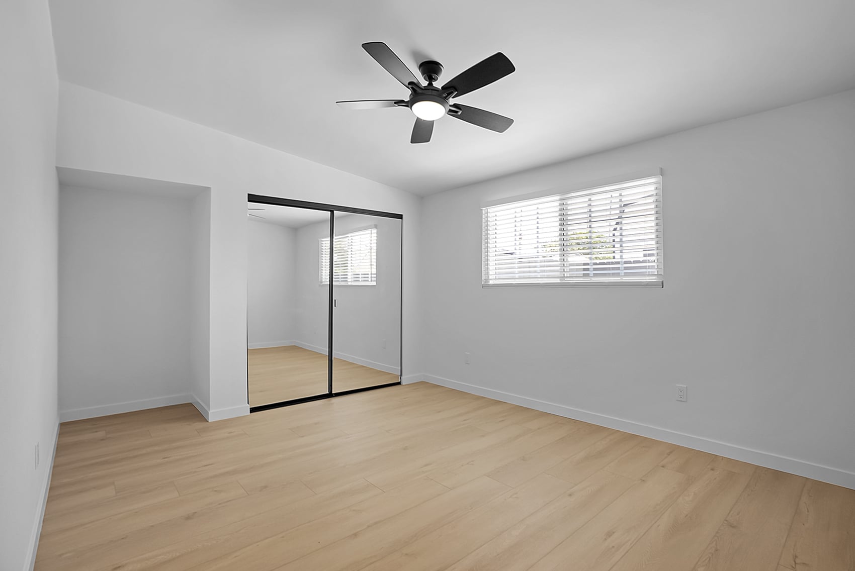 Building Photo - 1351 Louden Ln