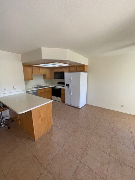Building Photo - 874 Mesquite Springs Dr