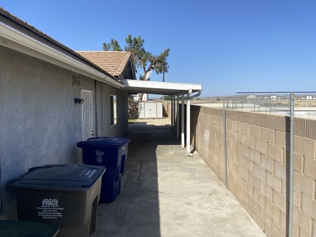 Building Photo - 6903 Creamery Ln